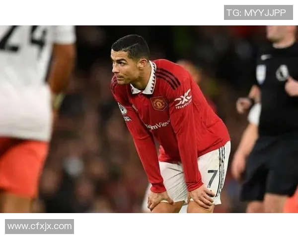 曼联名宿爆C罗意外发言，震惊球迷和媒体！