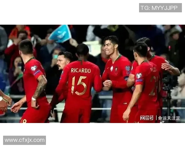 C罗肘击红葡萄牙0-2冷负爱尔兰,绝望背后的危机与反思 C罗肘击红葡萄牙0-2冷负爱尔兰,绝望背后的危机与反思